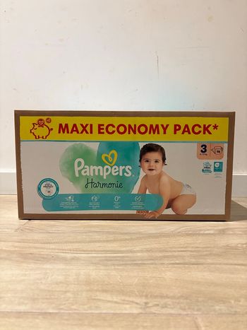 96 couches Pampers harmonie taille 3