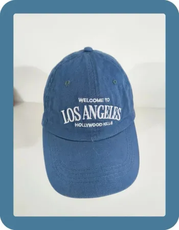 Casquette bleu clair Bershka, taille unique, très bon état