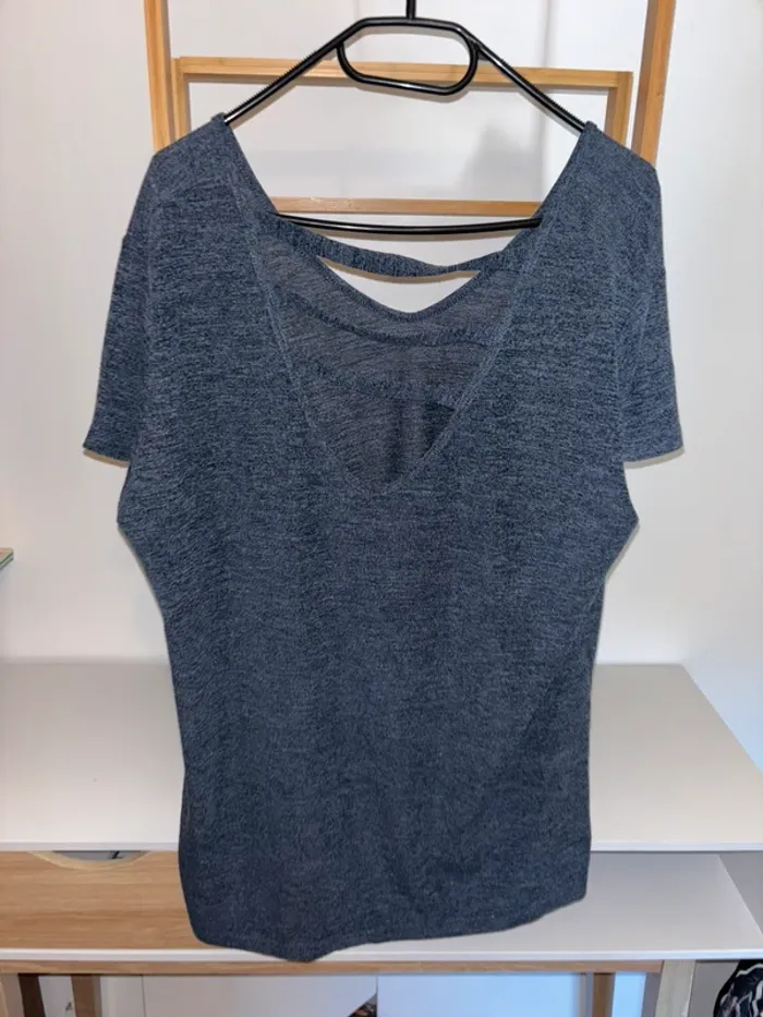 Tee shirt