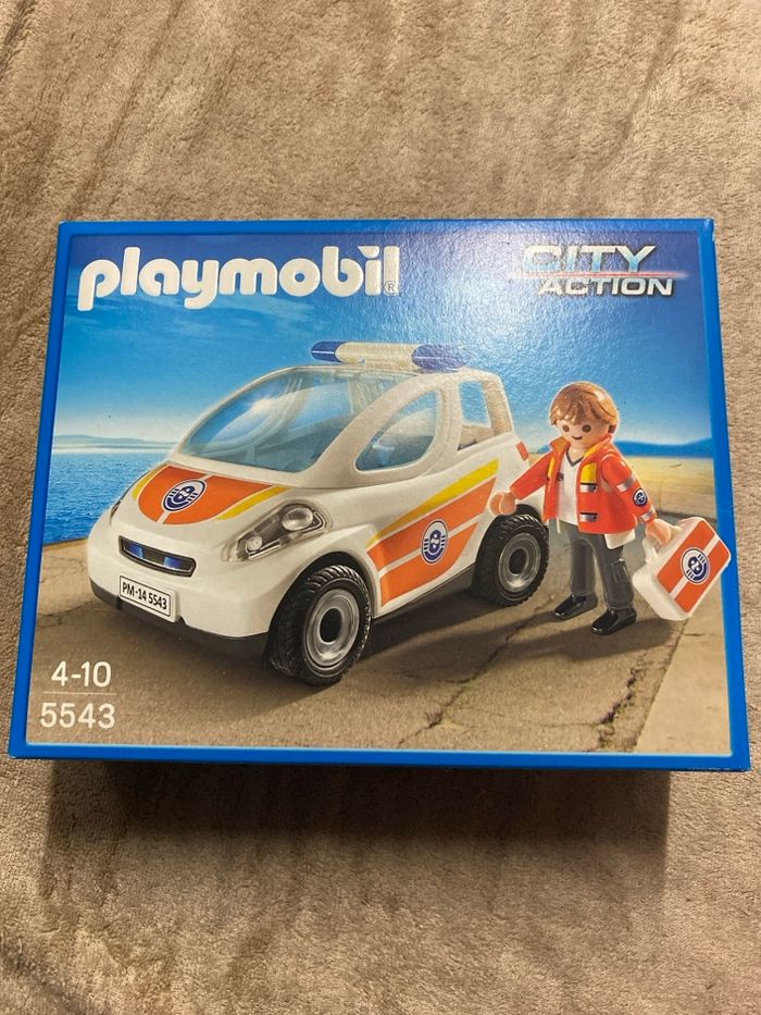 Playmobil medecin urgentidte 5543 neuf