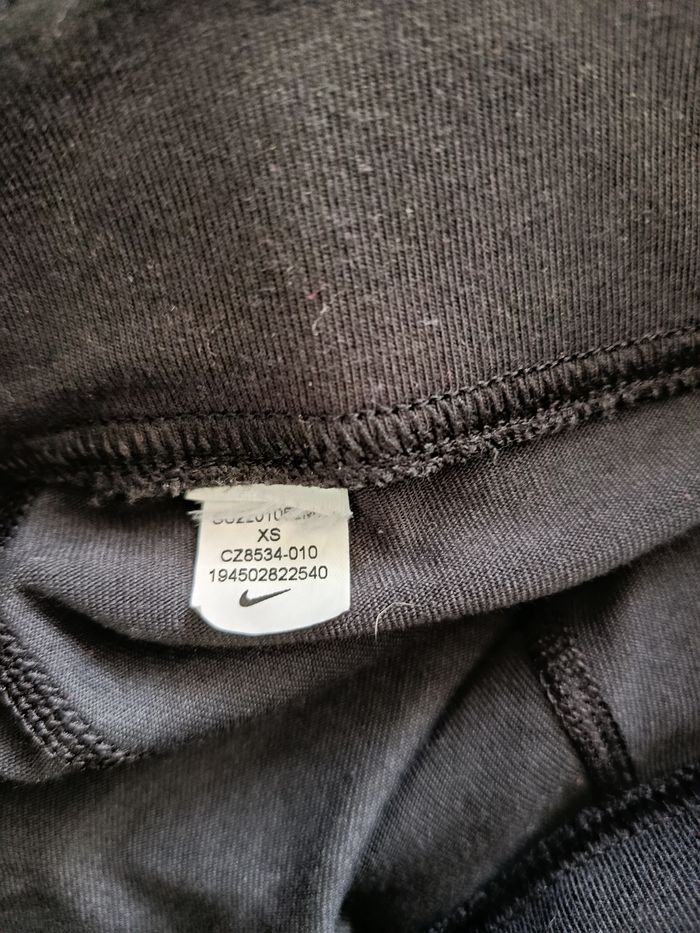 Legging Nike noir original, modèle Just Do It  taille XS - photo numéro 2