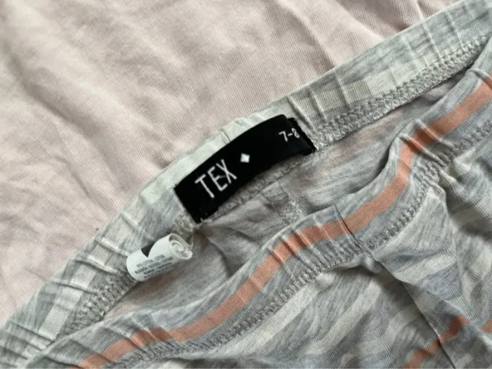 Pyjama koala 7-8 ans en très bon état - photo numéro 2