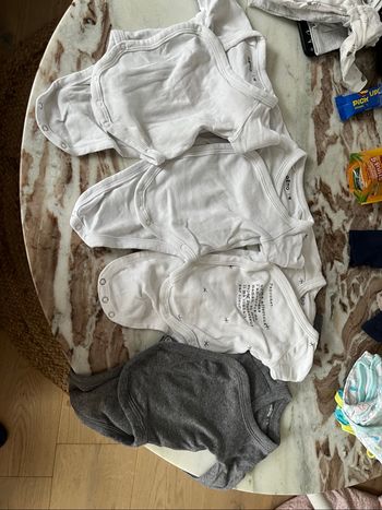 Lot de bodys bébé 1 mois