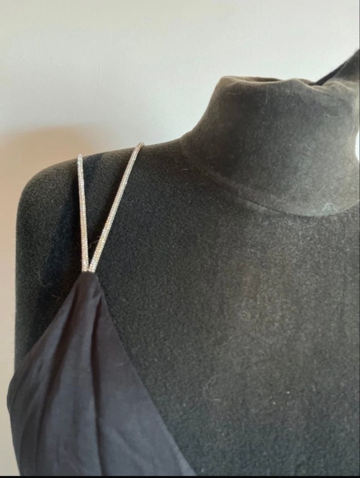 Robe noir à bretelles pailletée effet croisé dans le dos taille XS de chez H&M neuve - photo numéro 4