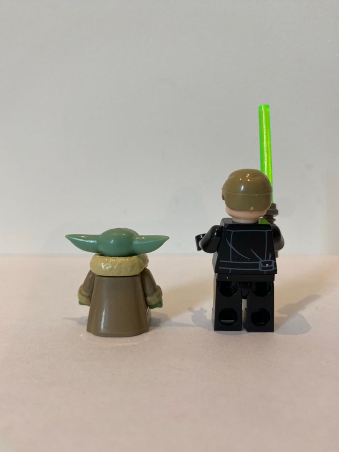 Figurine type lego Maître Yoda et Jedi Luke Skywalker. Star Wars - photo numéro 3