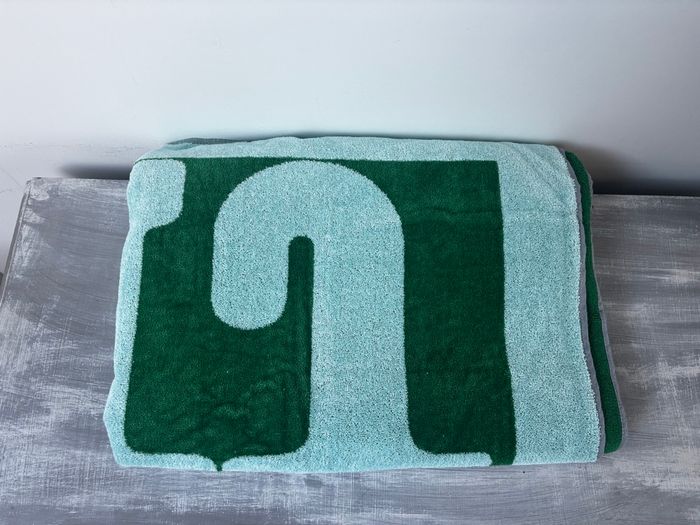 Vintage serviette de bain neuve motifs graphiques bleu et vert