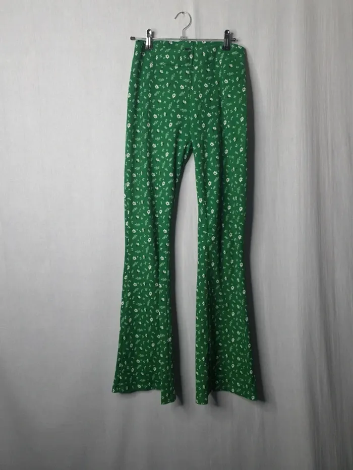 Pantalon vert fleuri