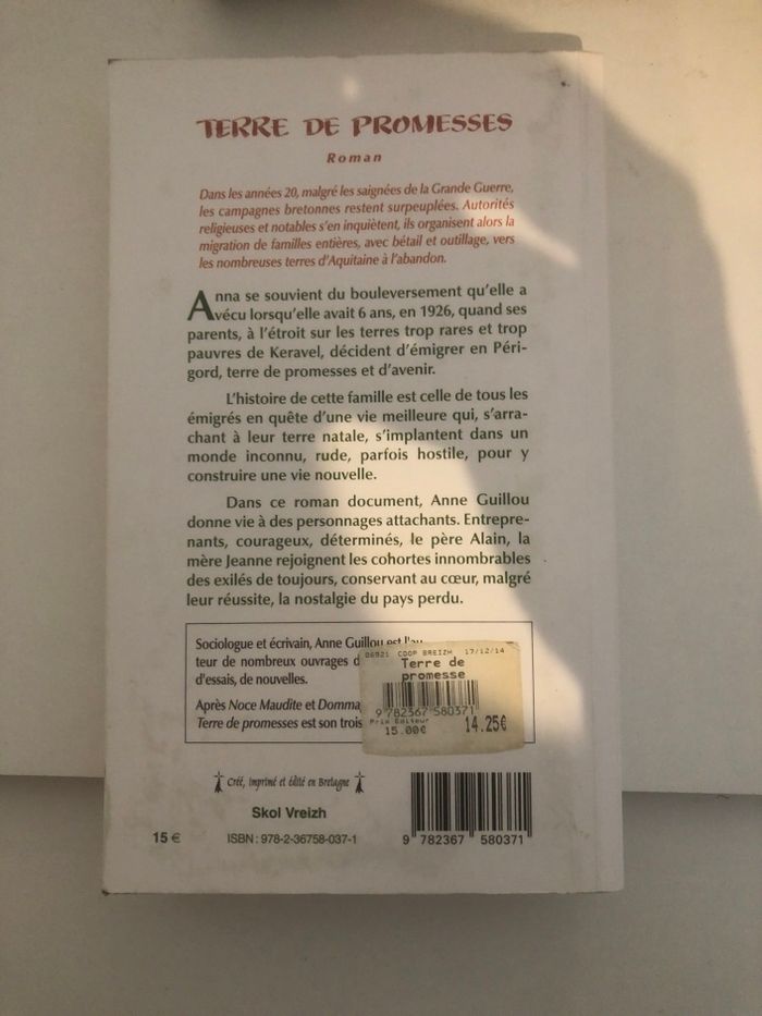 Terre de primes de - Anne Guillou - photo numéro 2