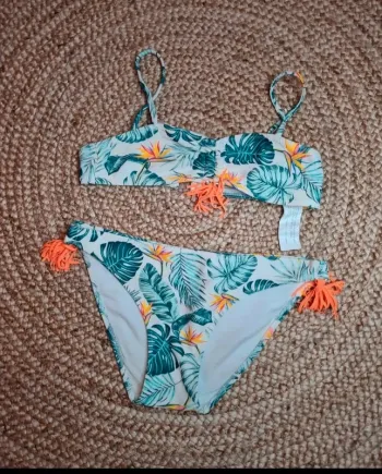 Maillot de bain exotique 12 ans