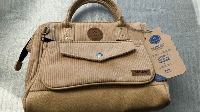 CROSSBODY ADVENTURER MEDIUM LUXOR