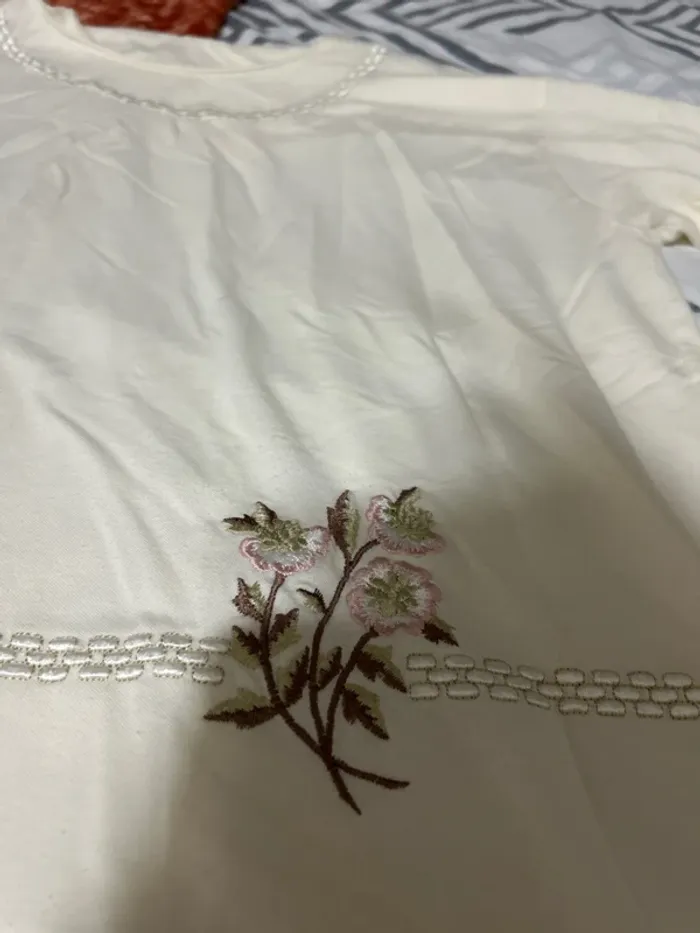 T-shirt brodé - photo numéro 2