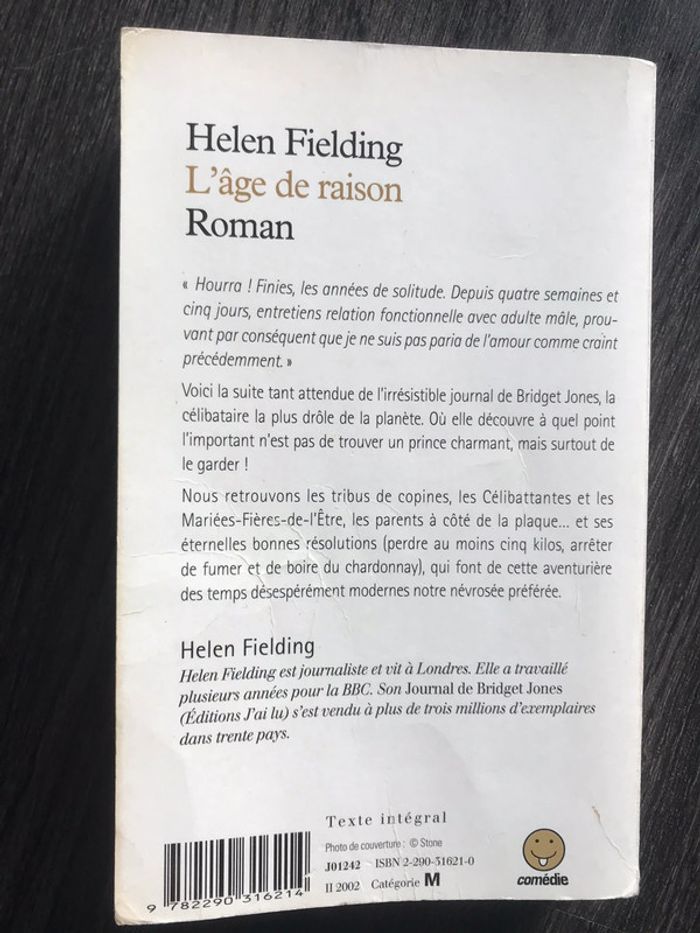 Livre poche L’age de raison. Suite Bridget Jones - photo numéro 2