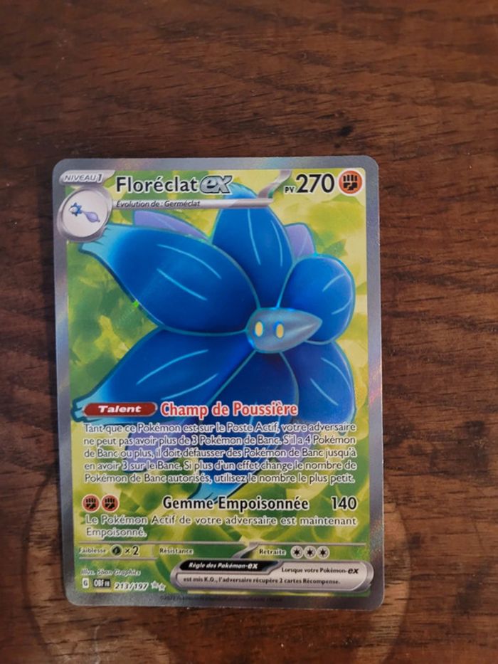 Vends carte pokemon floreclatex 213/197 flammes obsidiennes