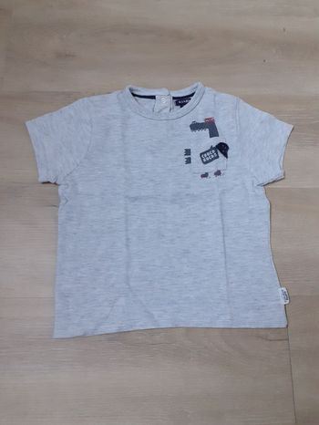 T-shirt