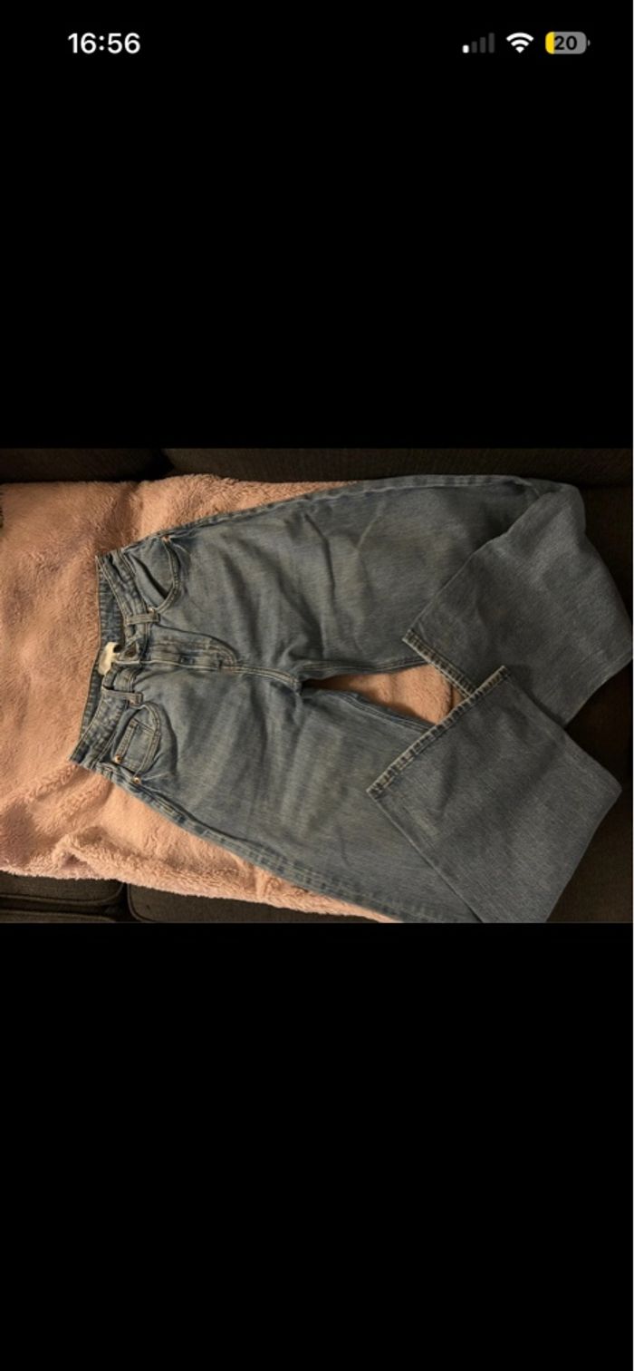 Jean bleu - photo numéro 3