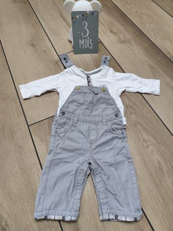 Ensemble salopette tee shirt