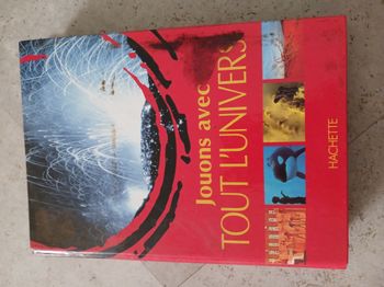jouons avec tout l'univers Hachette