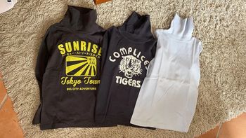 Lot tee-shirts col roulés T8 ans