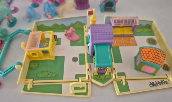 Mini pouces cutie club galoob 1989 école chevaux villages - photo numéro 5