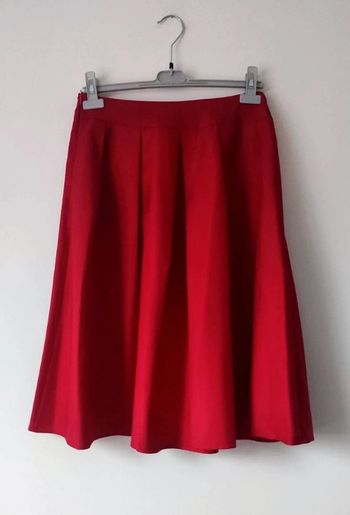 Jupe patineuse rouge doublée avec poches