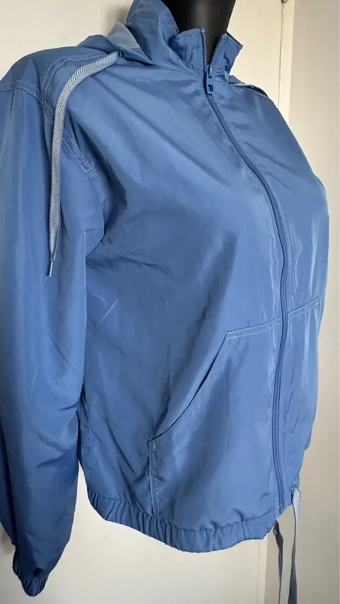 Veste légère femme M très bon état - photo numéro 2