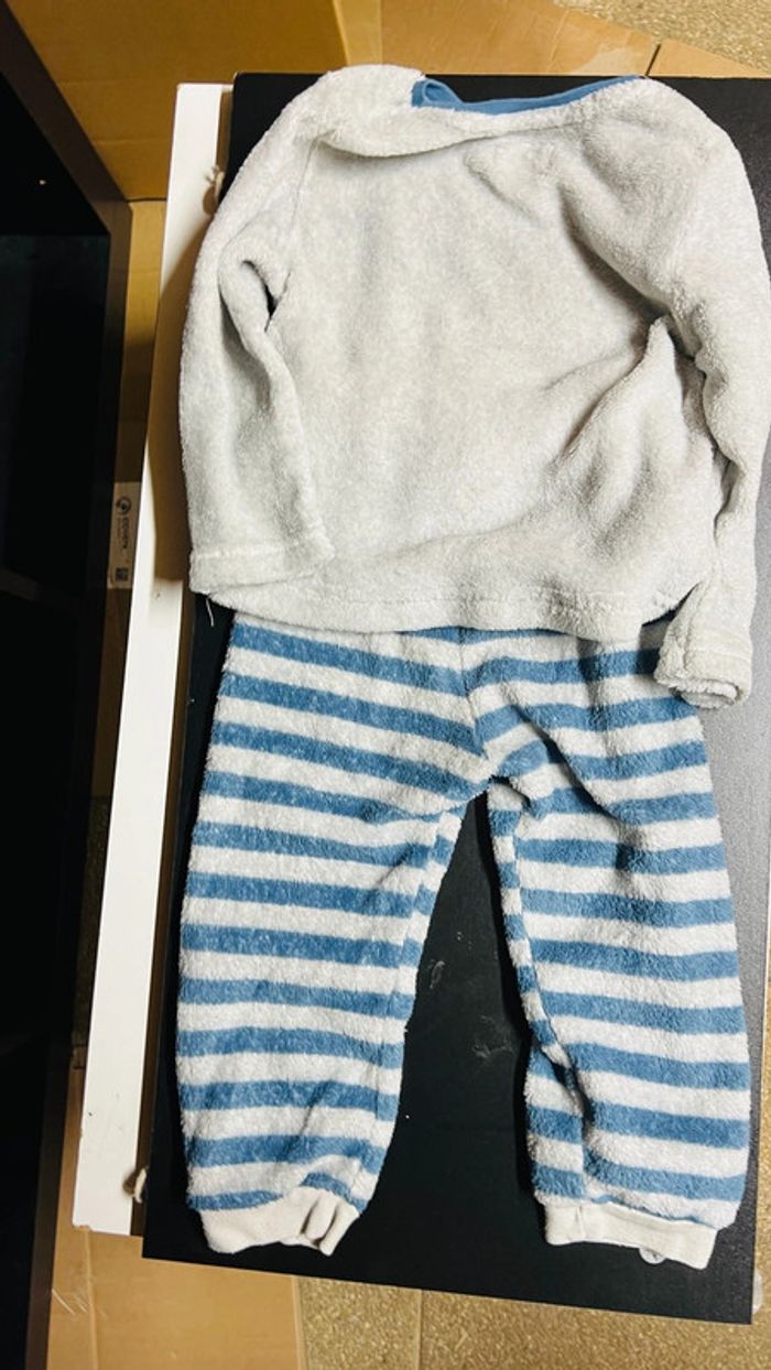 Pyjama molleton Primark 18/24mois neuf - photo numéro 4
