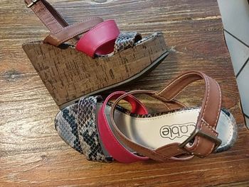 superbes SANDALES à talons taille 36 - NEUF