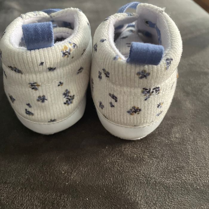 Chaussures 12-18 mois neuve - photo numéro 3