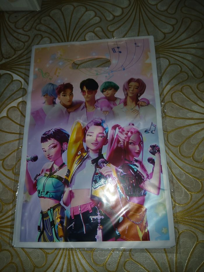 10 sachet de bonbons anniversaire kpop demon Hunter