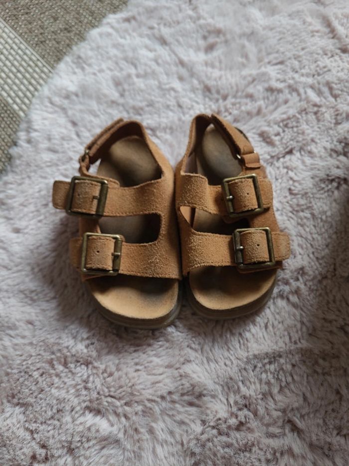 Sandale Garçon Zara 23 - photo numéro 3