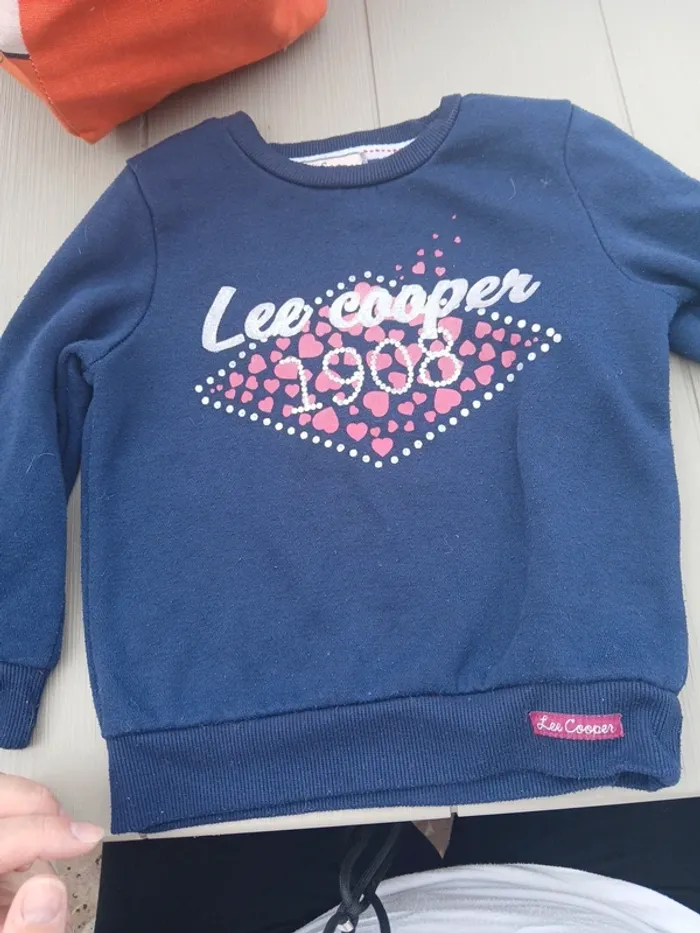 Pull sweat-shirt