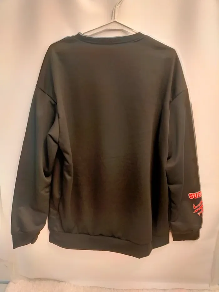 Sweat noir a motifs rouge taille L - photo numéro 6