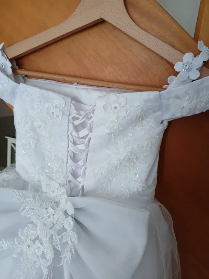 Magnifique Robe de demoiselle d'honneur en dentelle et tulle pailletée Taille 6 ans🌿💝 - photo numéro 17