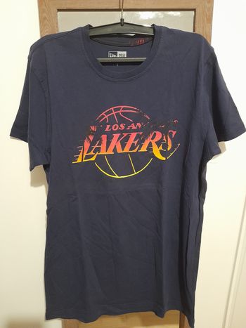 Tee-shirt taille S New Era