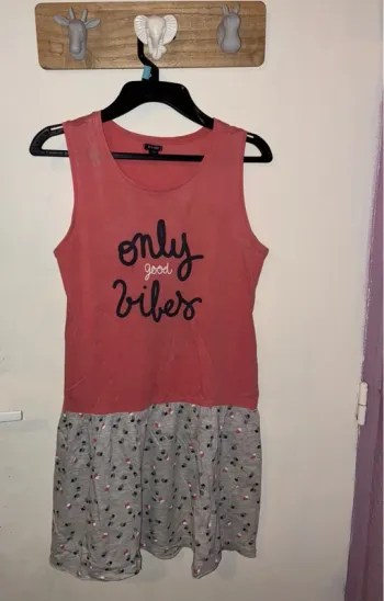 Robe légère, 12 ans, Kiabi.