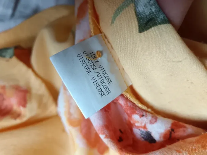 Robe jaune boutonnée fleurie roses - photo numéro 6