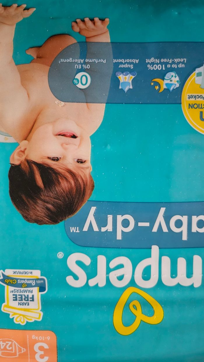 Couches pampers taille 3