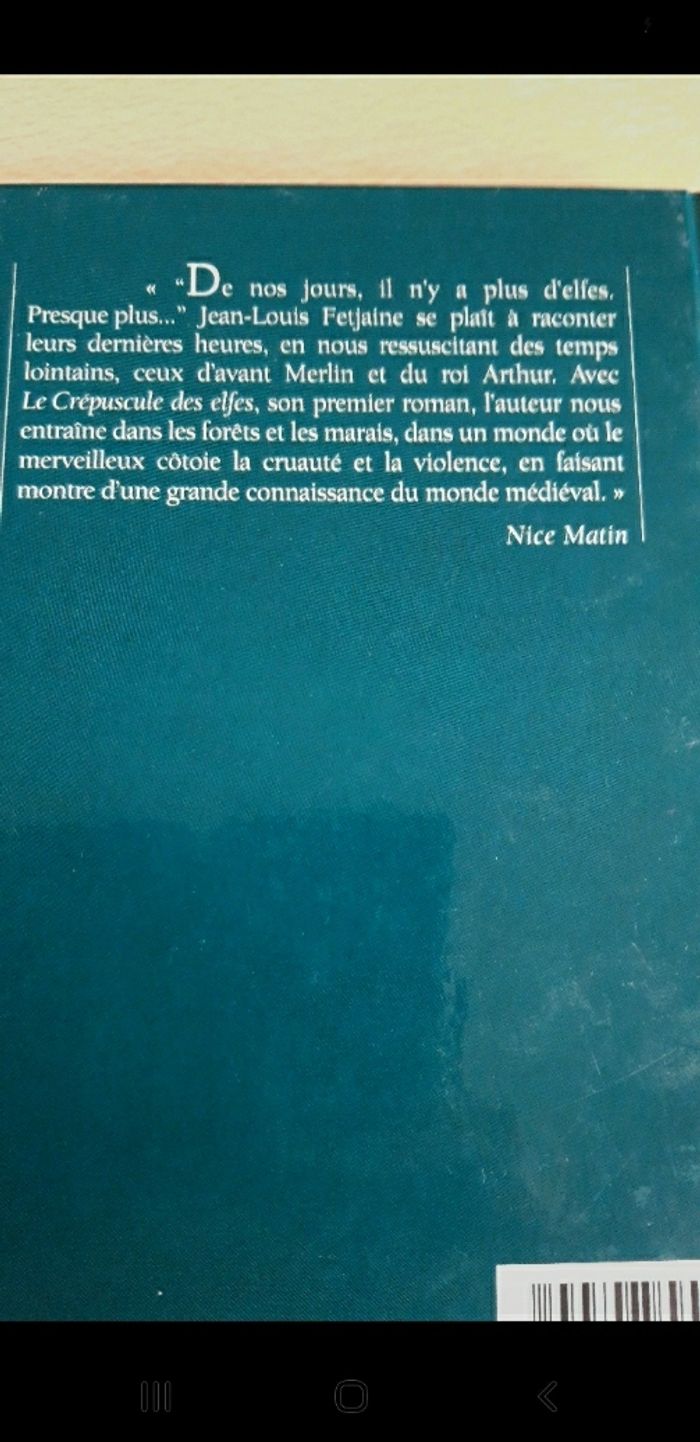 Roman Le crépuscule des elfes - photo numéro 2