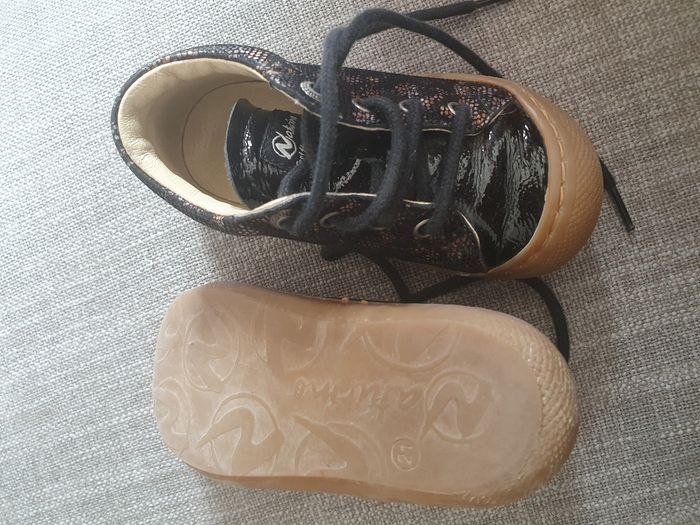 Chaussures fille taille 21 - photo numéro 3
