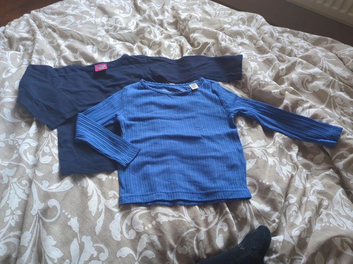Lot t-shirts unis bleu électrique et marine 2 ans 23 mois obaibi bio