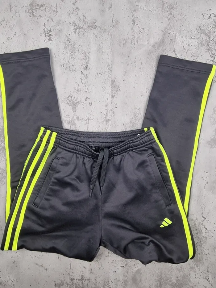 Jogging Adidas gris – 12 ans (mesures en photos) - photo numéro 2