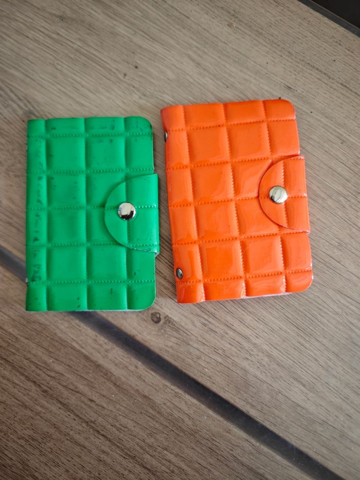 Lots de 2 Porte cartes, bon état