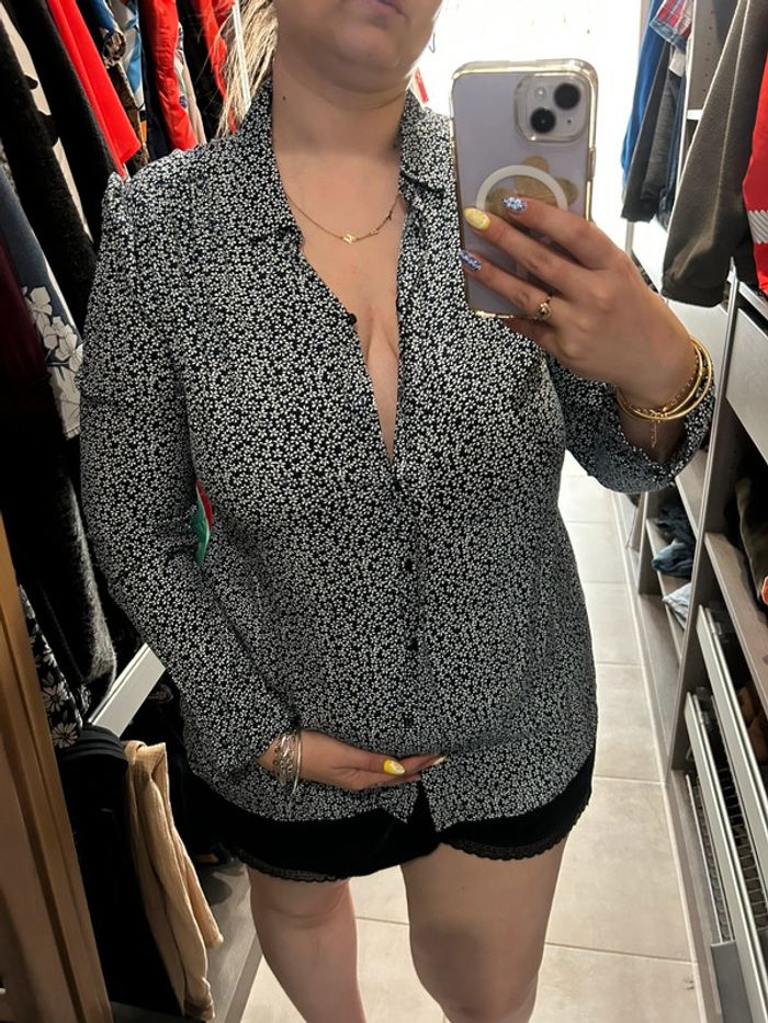 Chemise à fleurs Kiabi T46