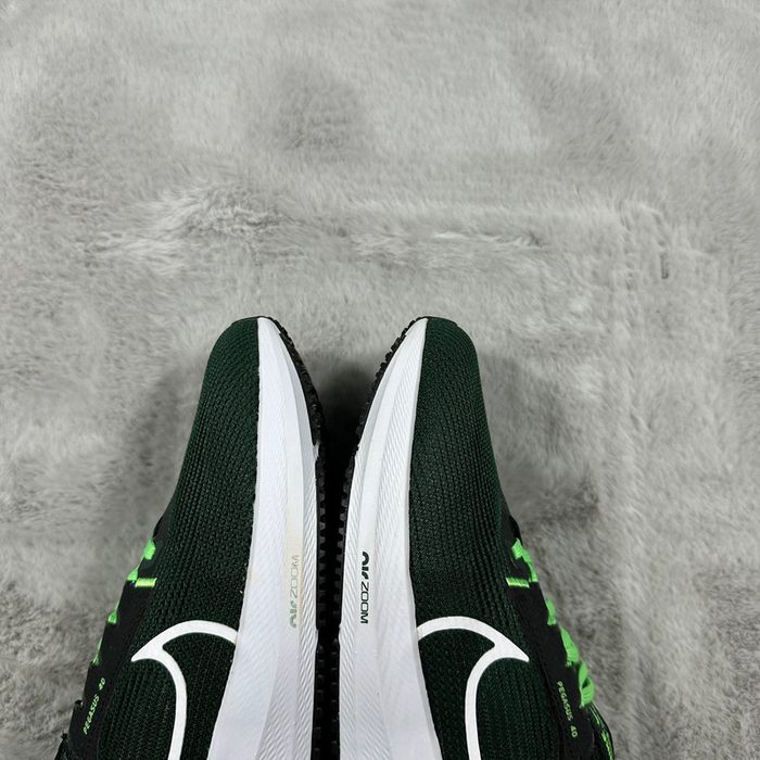 Nike Zoom Pegasus 40 « Liverpool Édition » pointure 45.5 - photo numéro 10