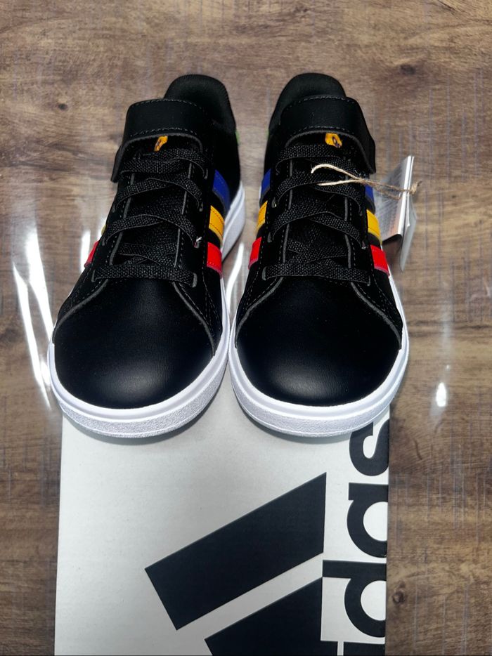 Baskets adidas neuf - photo numéro 3