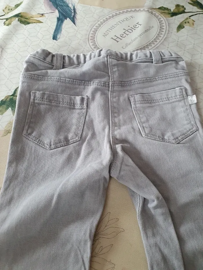 Pantalon gris 18 mois - photo numéro 4