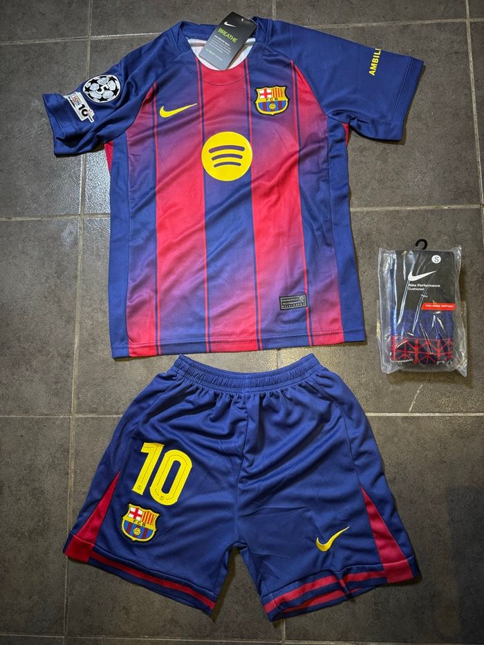 Maillot Lamine Yamal - Barcelone - Esemble complet - photo numéro 2