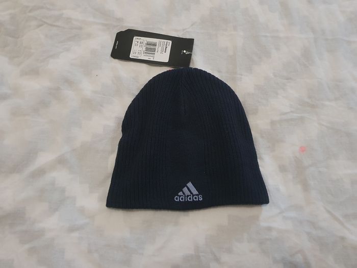 Bonnet Adidas enfant taille 6-10 ans - photo numéro 4