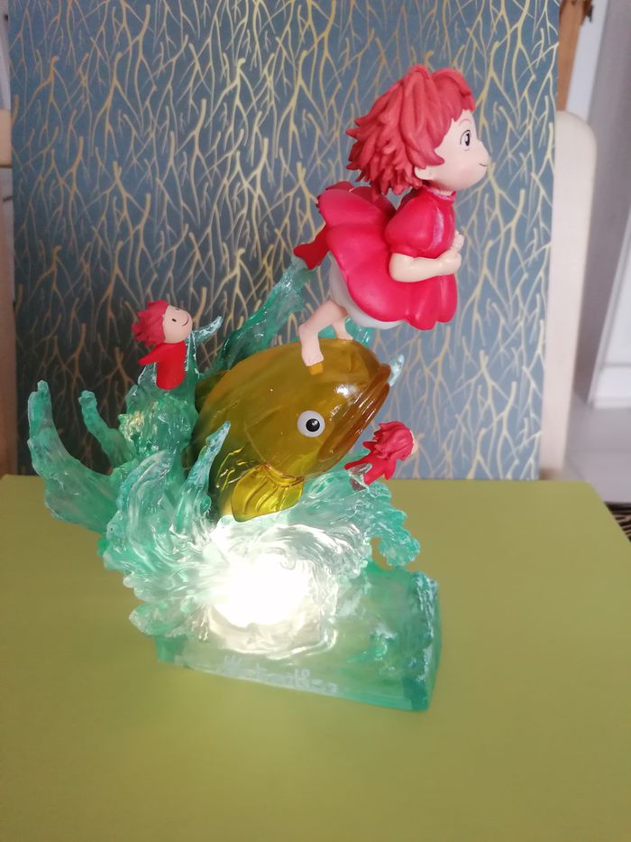Figurine Ponyo sur la falaise " liberté" Studio Ghibli - photo numéro 6