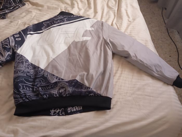 Blouson neuf non officiel ufc - photo numéro 4